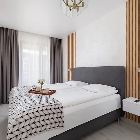 Beautiful & Spacious 1 Bedroom Apartament With Balcony By Renters Kraków