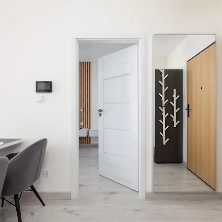 Appartement Beautiful & Spacious 1 Bedroom Apartament With Balcony By Renters